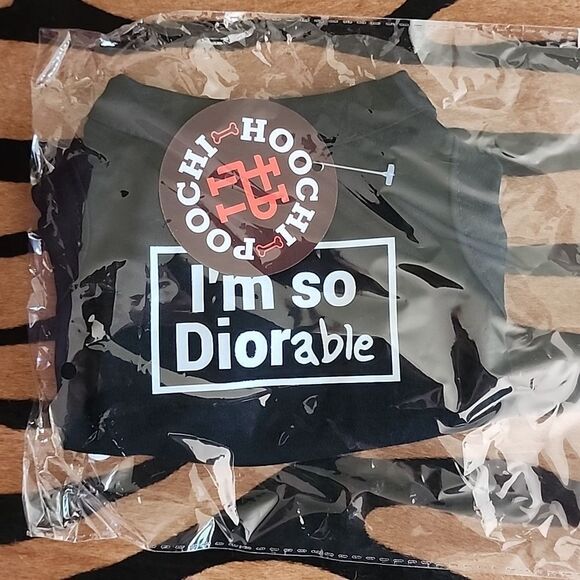 Dog Tee Brand New for Small Dogs Onesie Dog Mom Chihuahua - Picture 3 of 5